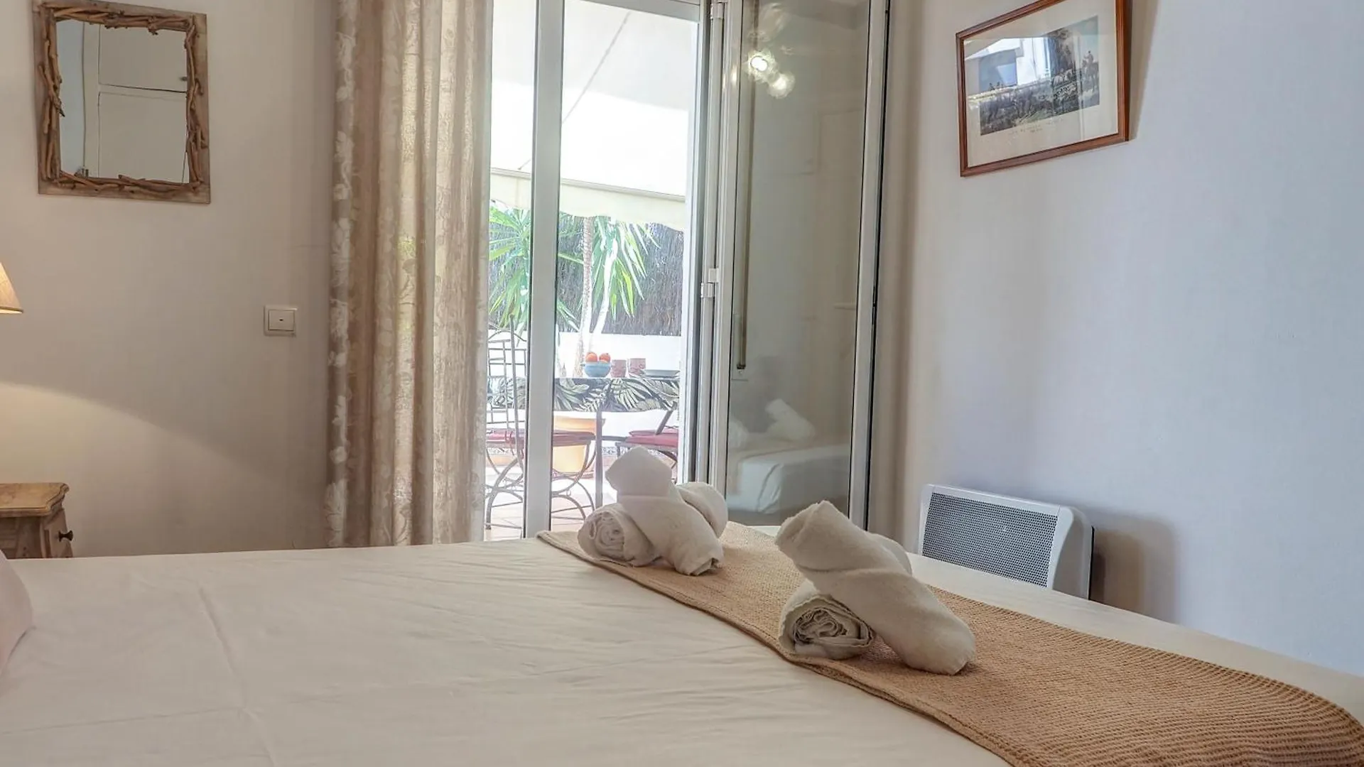 Zafiro Apartment By Hello Homes Sitges 0*,