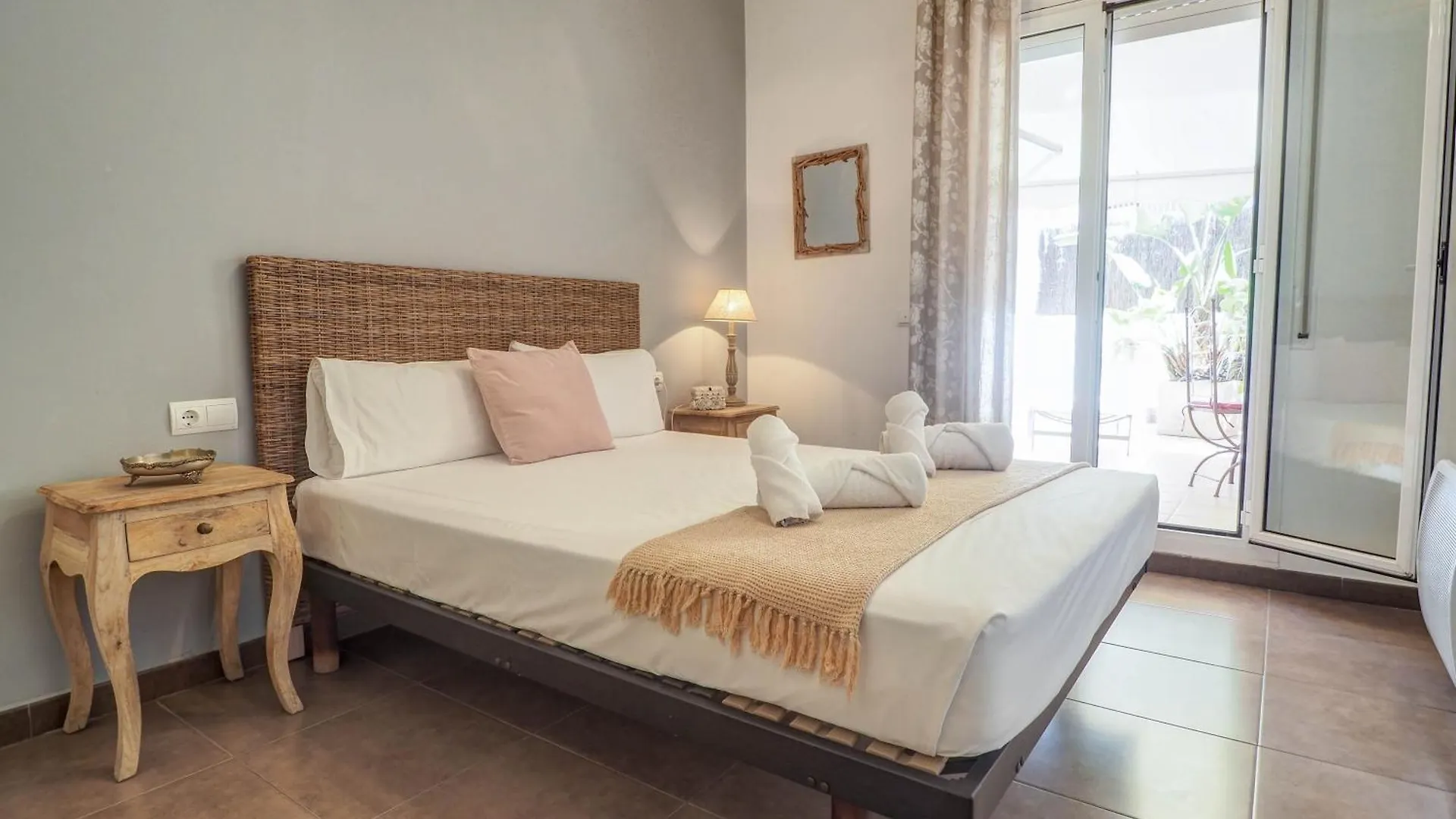 Zafiro Apartment By Hello Homes Sitges 0*,  Spain