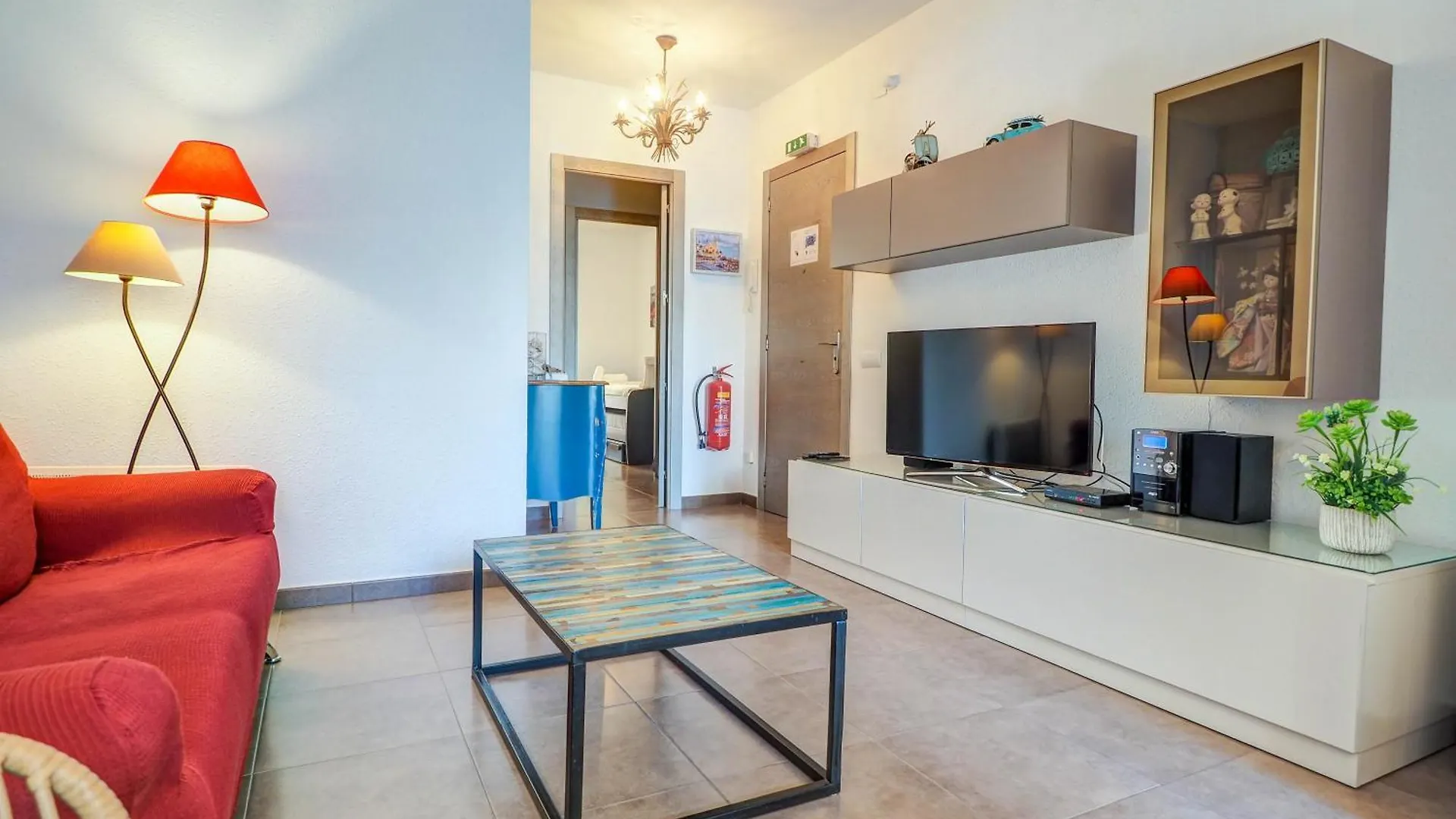 Zafiro Apartment By Hello Homes Sitges