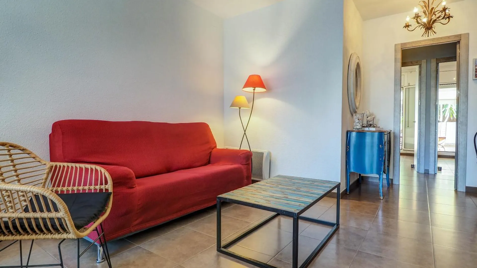 Zafiro Apartment By Hello Homes Sitges